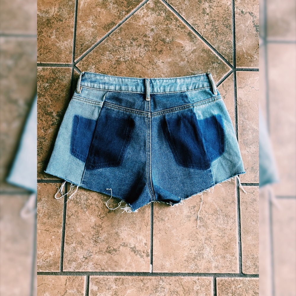 PacSun 3 Piece Blue Denim Highrise Icon Shorts - Picture 6 of 7